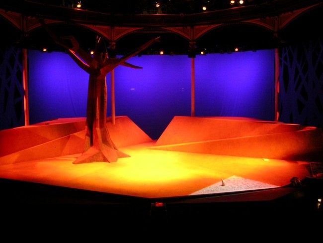 Malmö Stadsteater, Scenografi "Flugornas Herre"